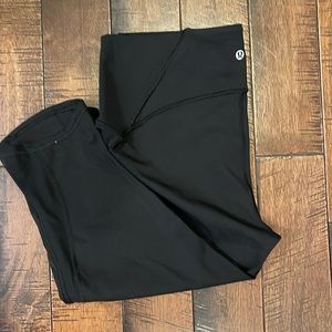 Lululemon Capri lugging